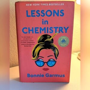 Lessons in Chemistry Book Hardcover Good Condition